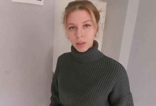 Заскочил к тетке, а она ебаря ждет и жуть как трахаться хочет. А тут ты приперся!